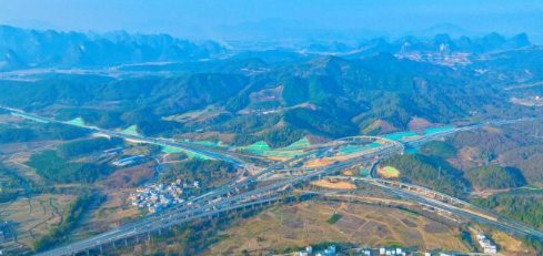 广西贺州同古互通立交改造项目建成通车