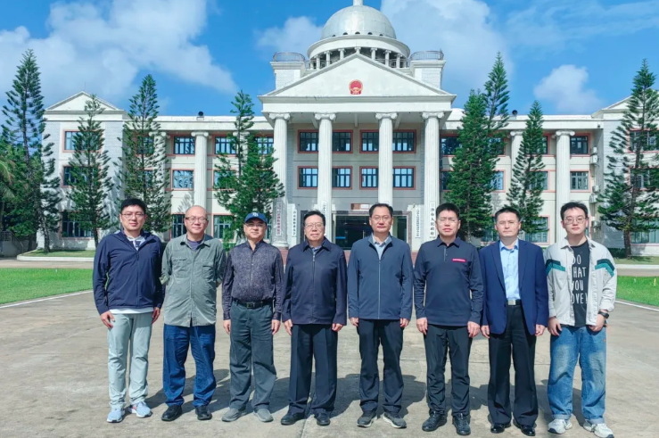 访行业 登海岛——走进海南气象部门