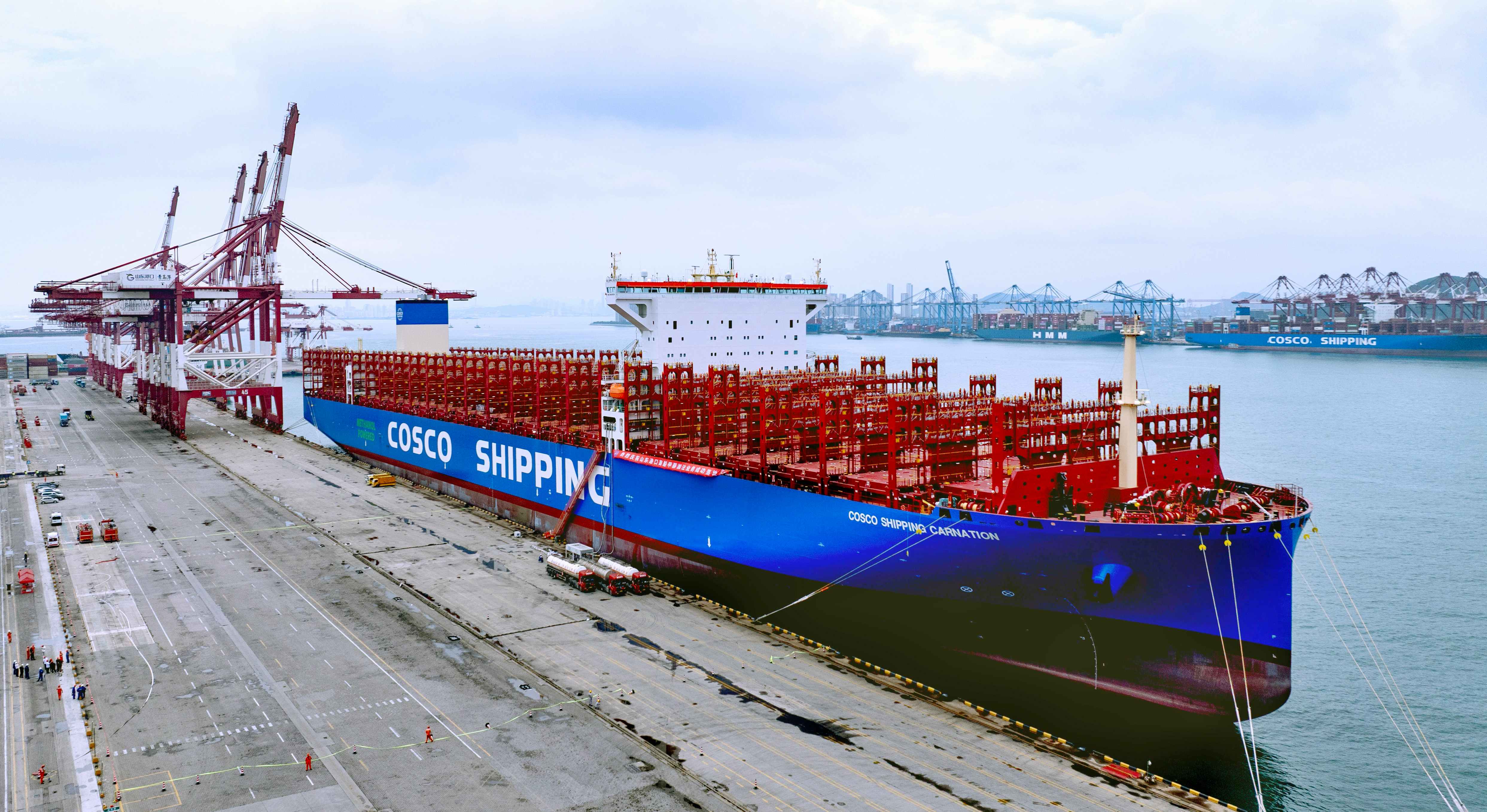 逐“绿”而行 “燃”动未来 | 山东港口首单船用甲醇加注业务落地