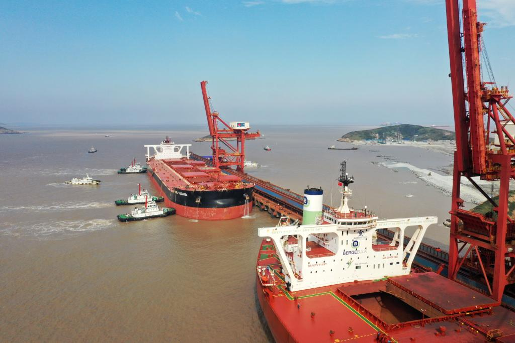 工信部力促工业互联网平台迭代升级；新能源车废旧动力电池回收利用新规发布；安徽鼓励“链主”企业设立创投基金