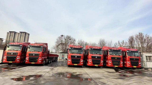 3年107万公里 汕德卡百万英雄于师傅的重汽情缘
