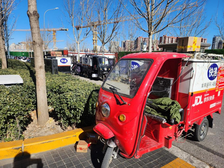 新春走基层｜节后快递外卖复工首日探访：准备就绪！“复工第一天就收到了快递”；外卖配送价格回归日常水平