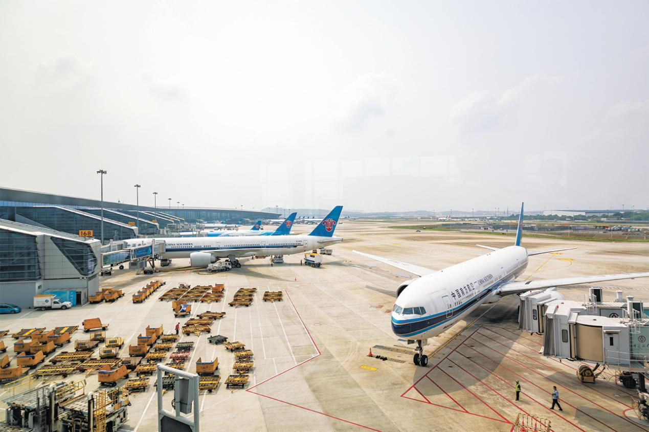 民航局、国铁集团共同推动空铁联运高质量发展；鄂州花湖国际机场又一货站开工