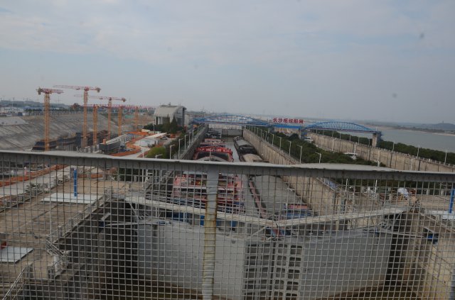 湘江长沙枢纽下深冬现最良水位