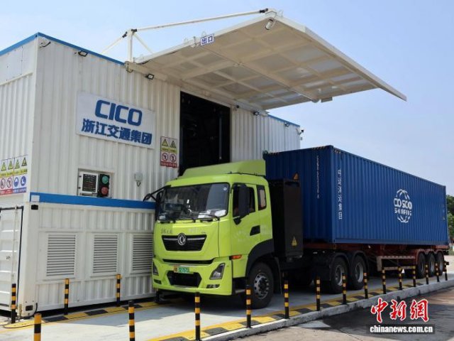 “分钟级”补能 浙江首座高速重卡换电站为新春货运“添绿”